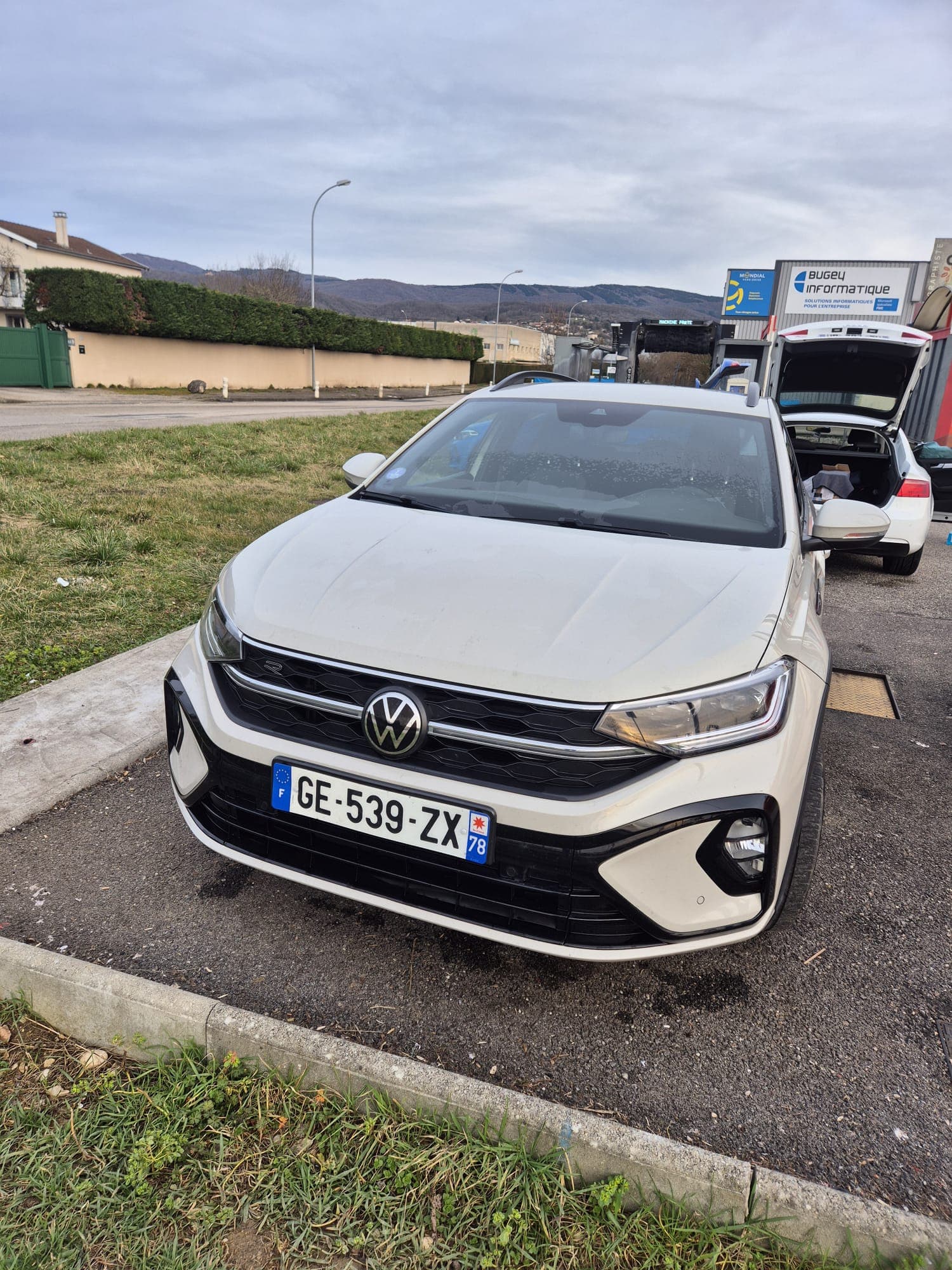 Volkswagen Taigo 1.0 TSI 110 R-Line DSG7